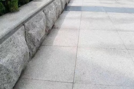 路沿石案例
