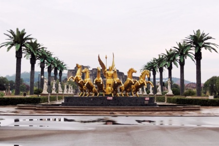 西方人物雕塑案例