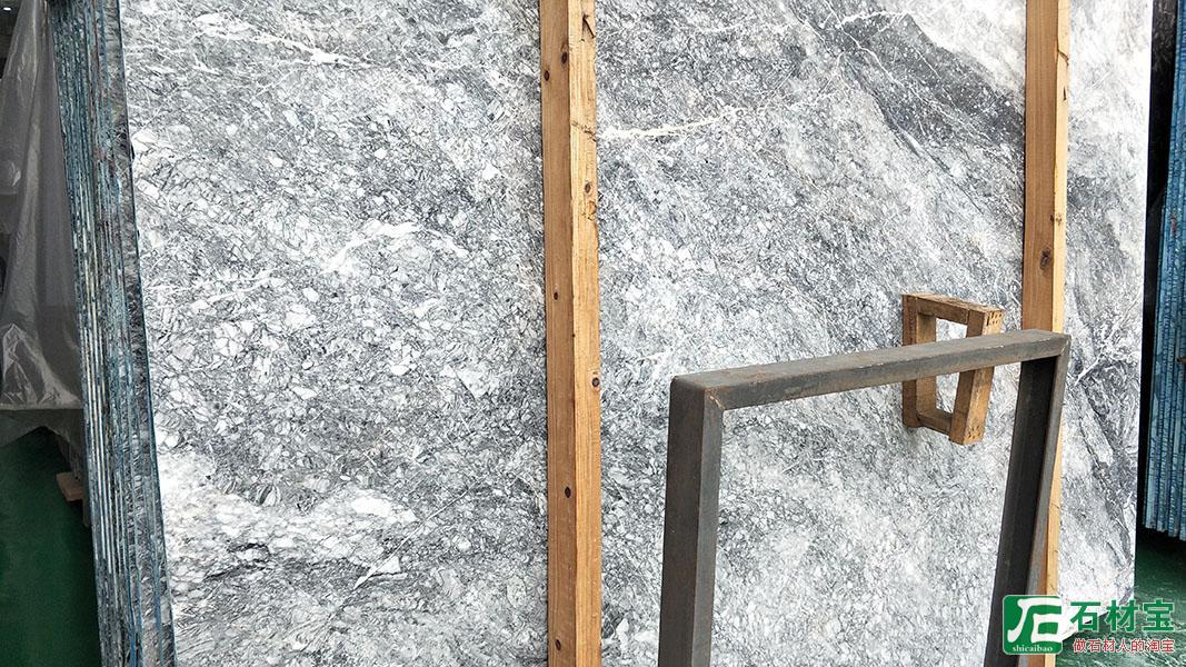 马德里灰。大板