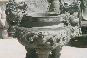 石鼎香炉