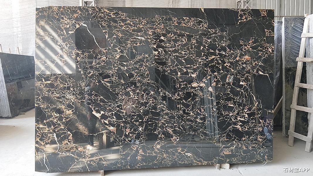 雅典黑金花大板