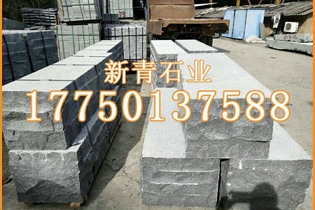 深灰麻石材长凳