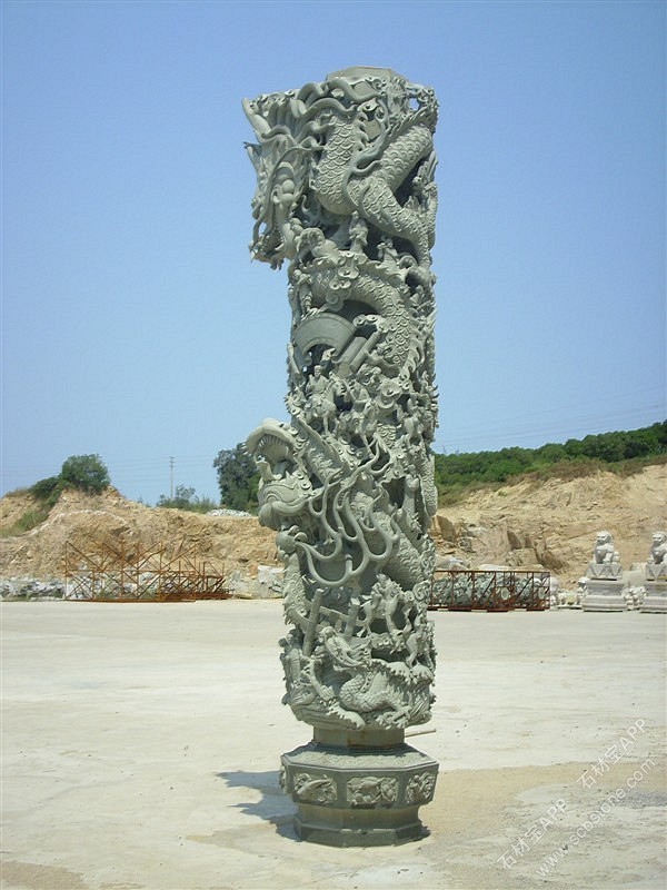 龙纹石柱