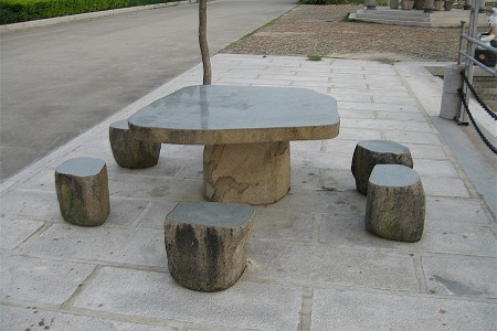 石桌椅