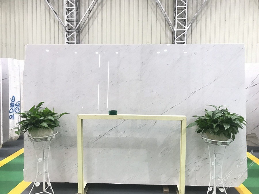 南斯拉夫白大板