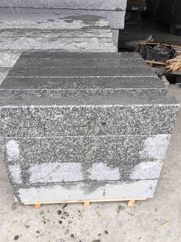 芝麻灰G655 路沿石