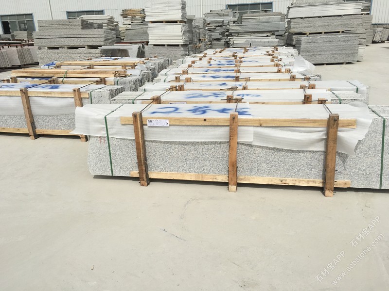 河南梨花红条板出口中东