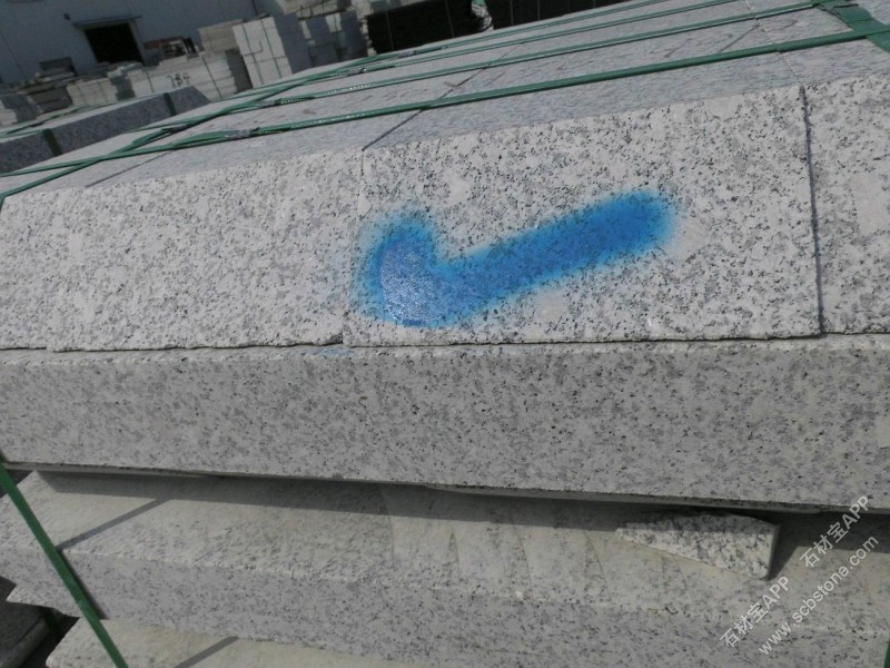 梨花白/芝麻白树围石