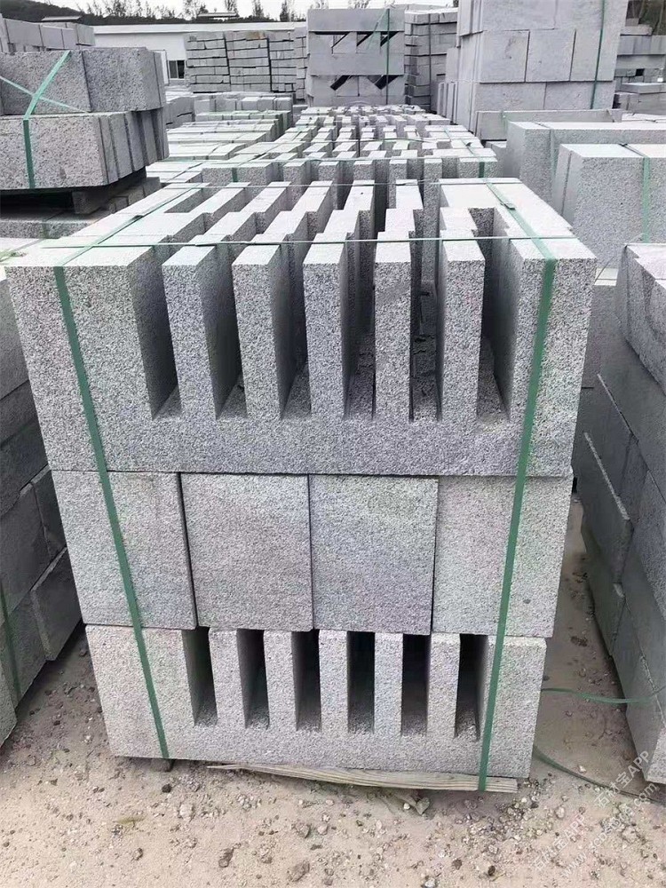 路沿石