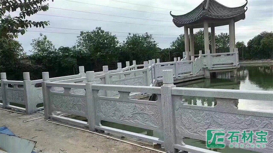 栏杆