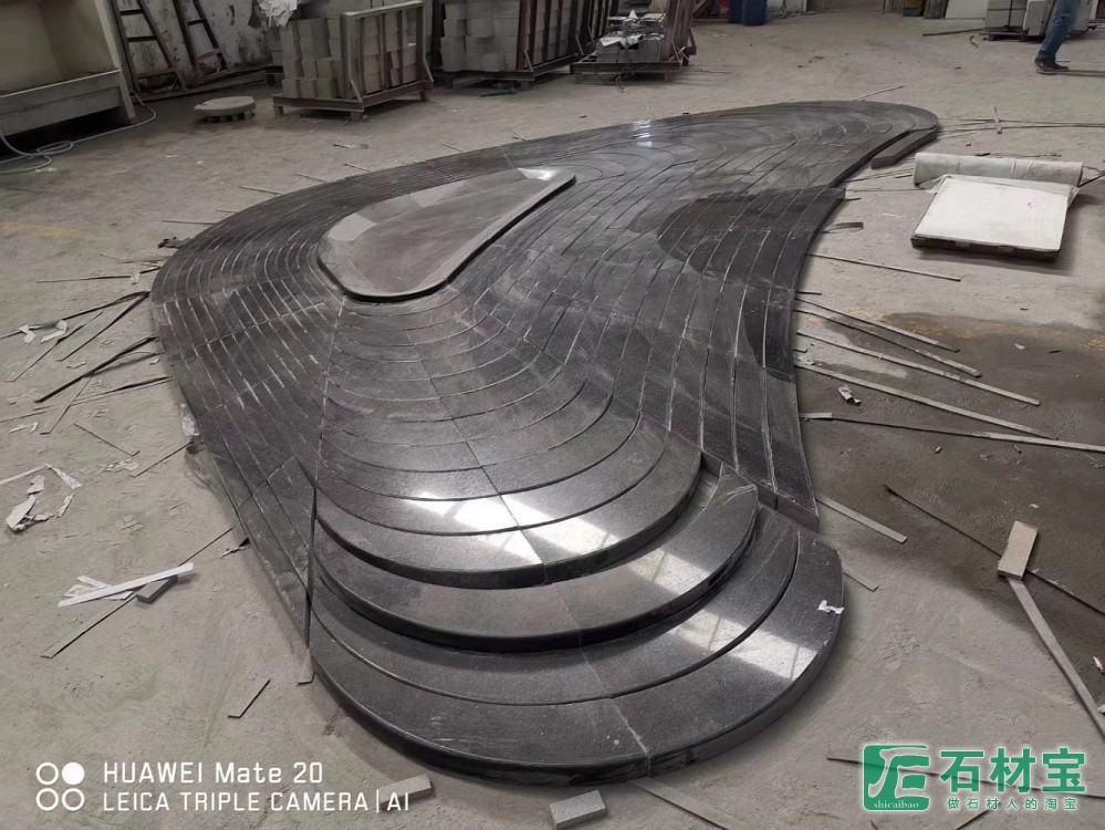 柬埔寨黑水池水景