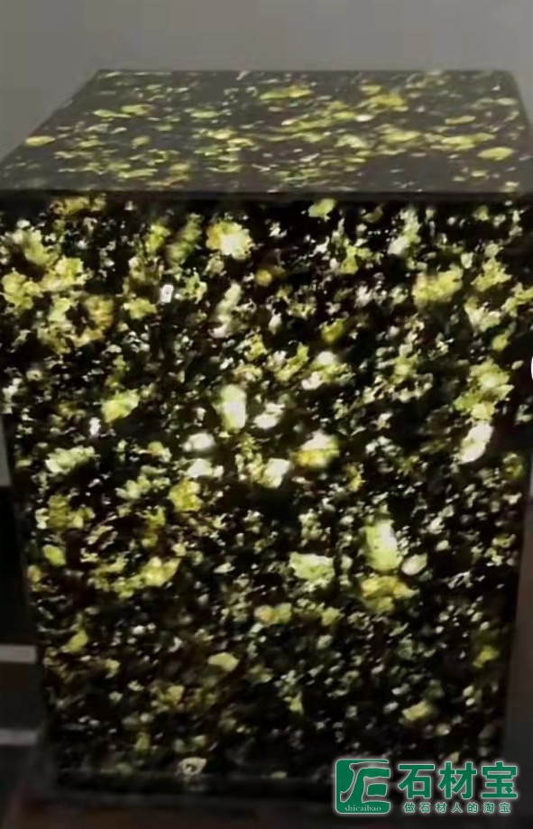 非洲新矿凤羽蓝