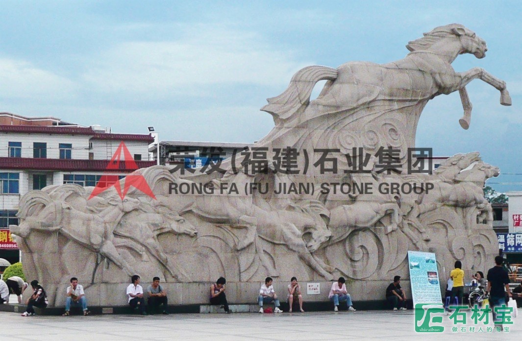 广东深圳龙岗奔向未来雕塑工程