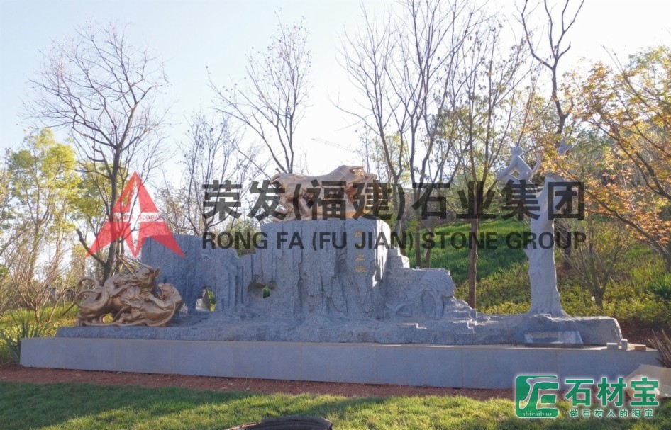 七彩云南滇王林苑虎牛之战