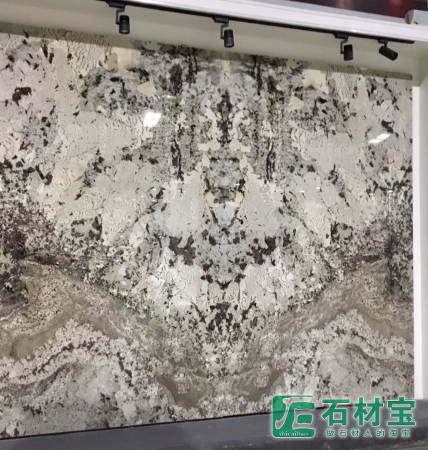 雪山蓝
