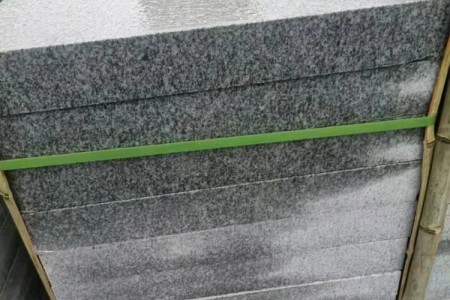 芝麻灰路沿石
