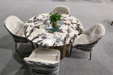 巴西奢石金孔雀餐桌