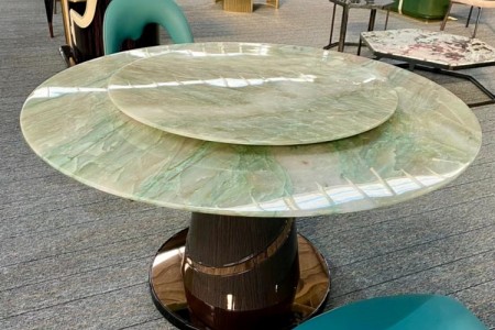 鹦鹉绿圆桌