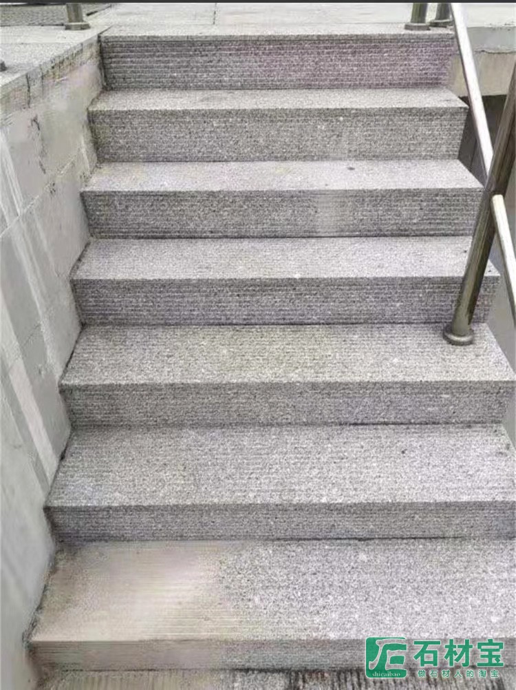 楼梯踏板