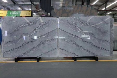 布鲁斯灰对拼款