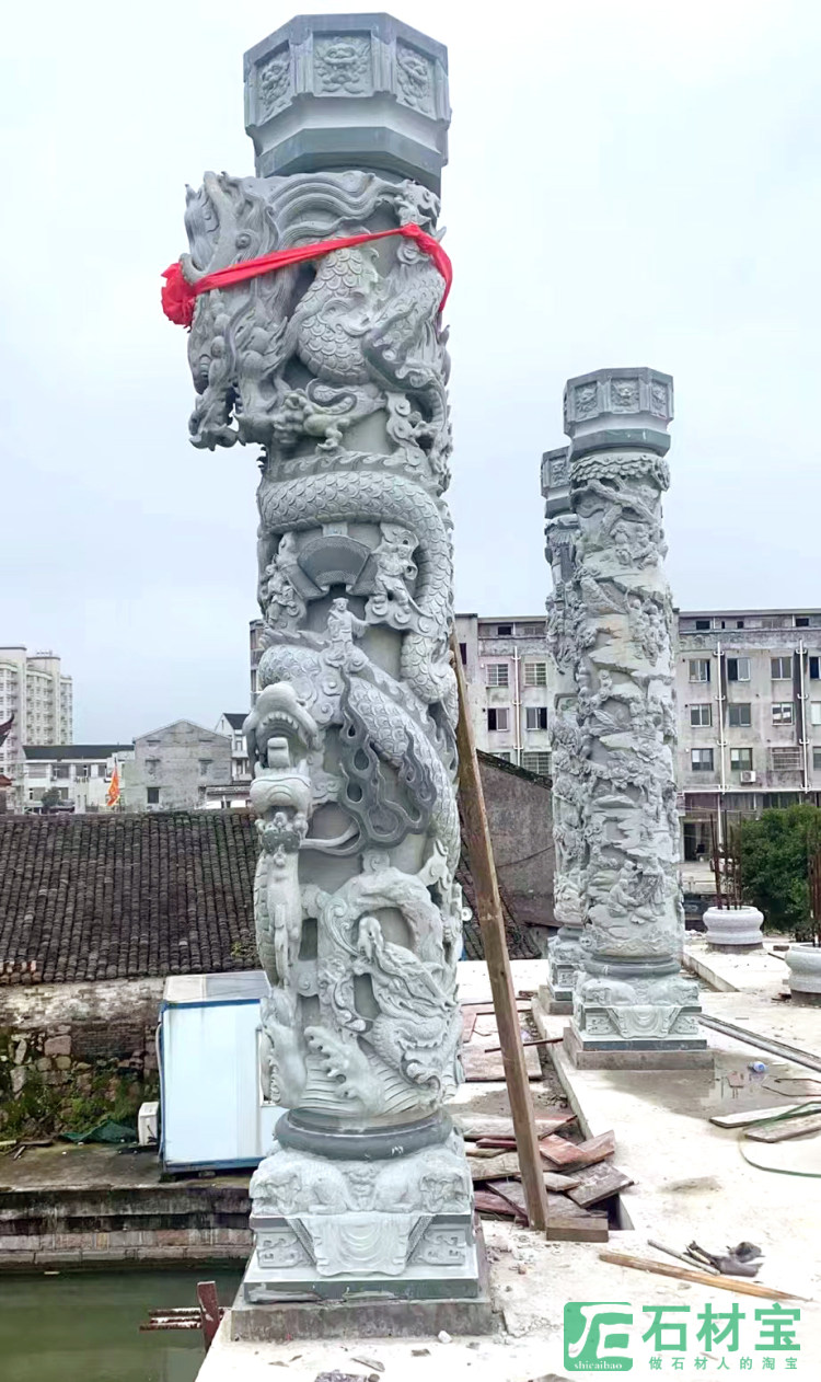 龙纹柱