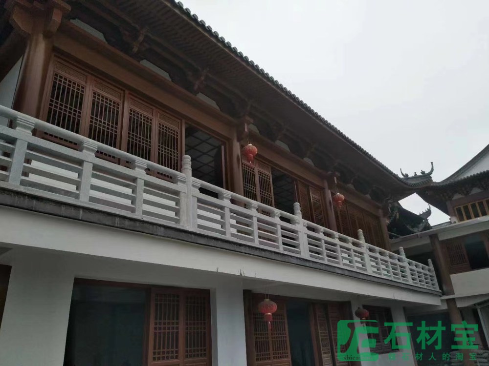 护栏