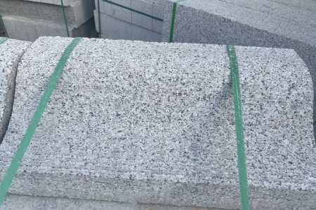 路沿石