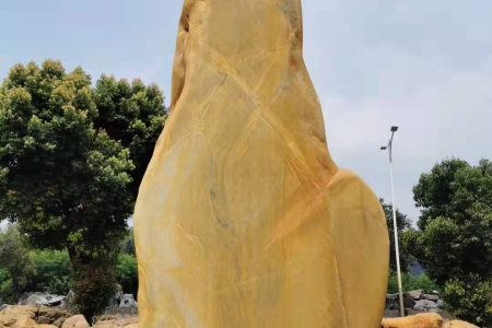 黄蜡石(立石)6米