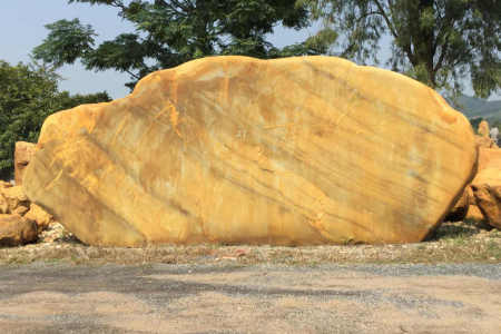 黄蜡石(卧石)7米