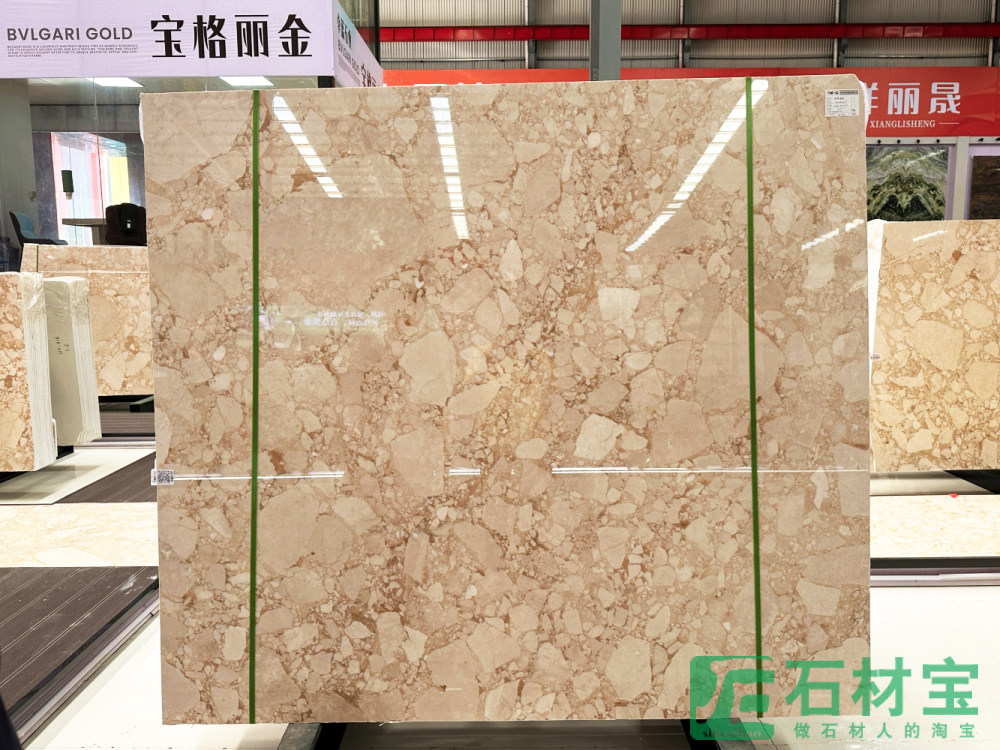 宝格丽金
