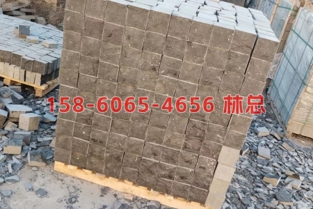 中国黑自然面小方块(马蹄石)