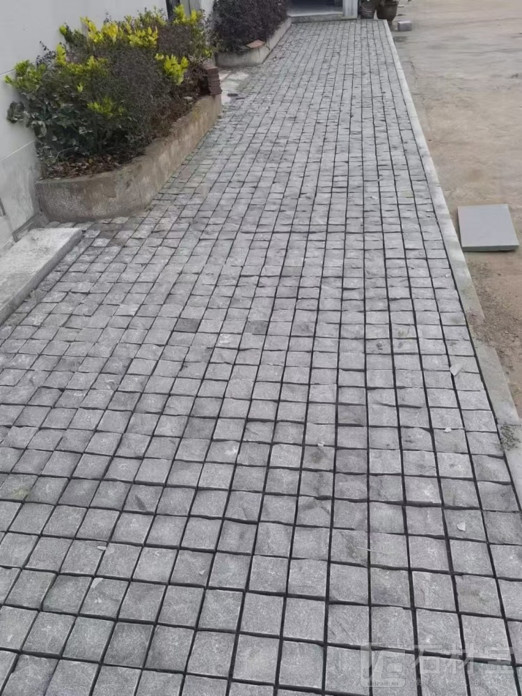 芝麻灰马蹄石