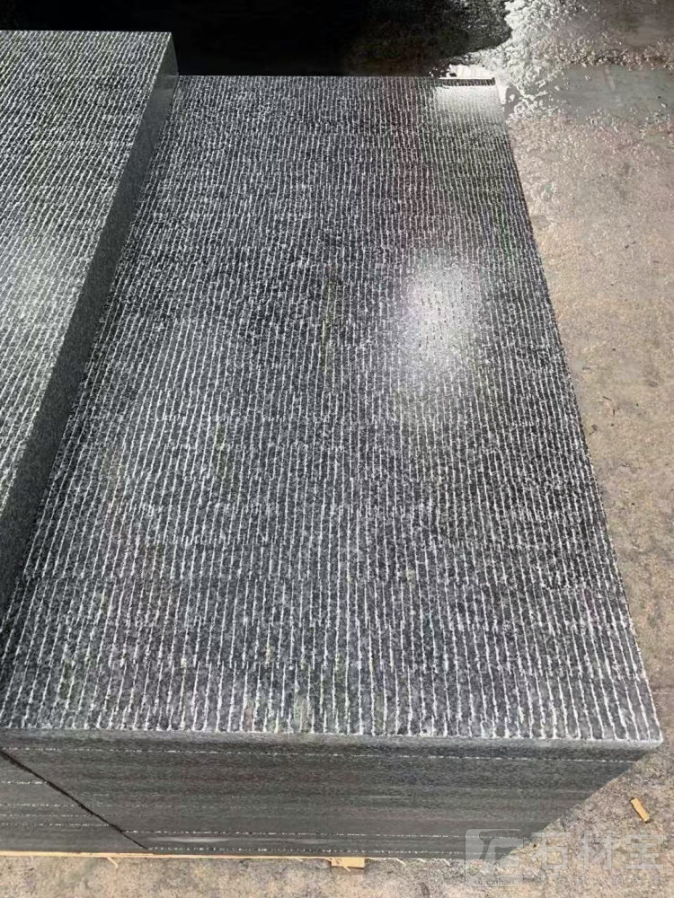 小蓝宝新芝麻黑斧剁面