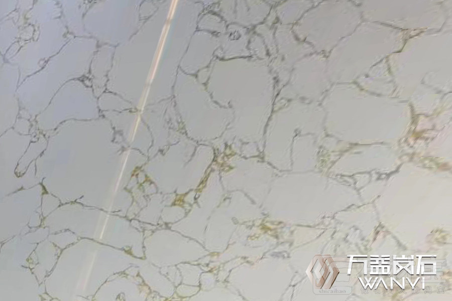 千层鱼肚金