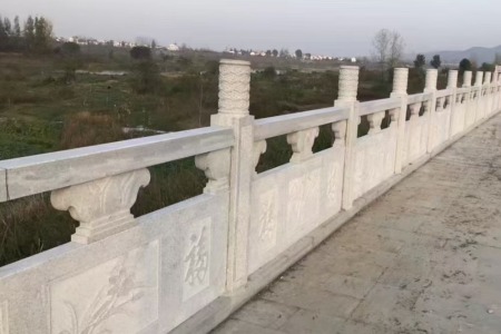 栏杆