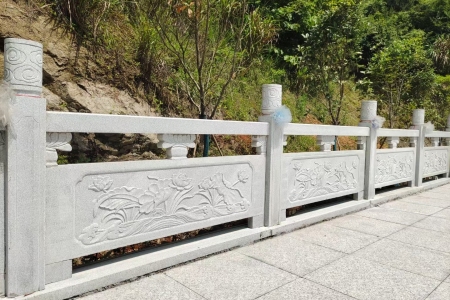 栏杆