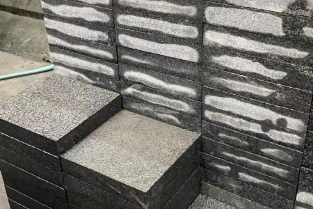 小蓝宝新芝麻黑地铺石