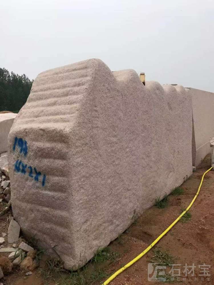 五莲红门牌石