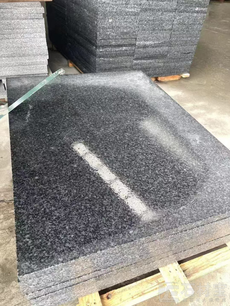 钟山青 芝麻黑 654