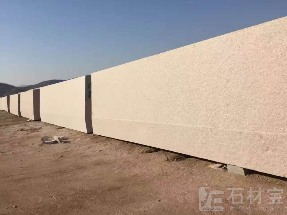 五莲红门牌石
