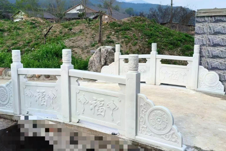 汉白玉栏杆