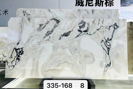 芬迪白