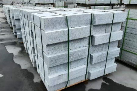 河南芝麻灰路沿石