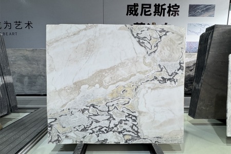 芬迪白