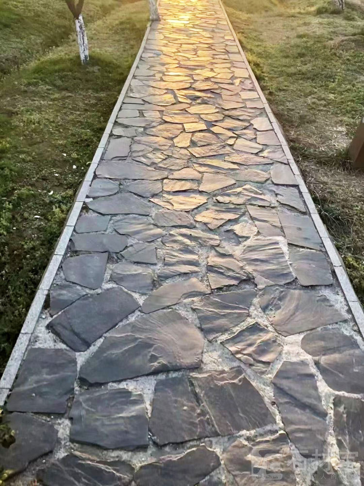 青石碎拼