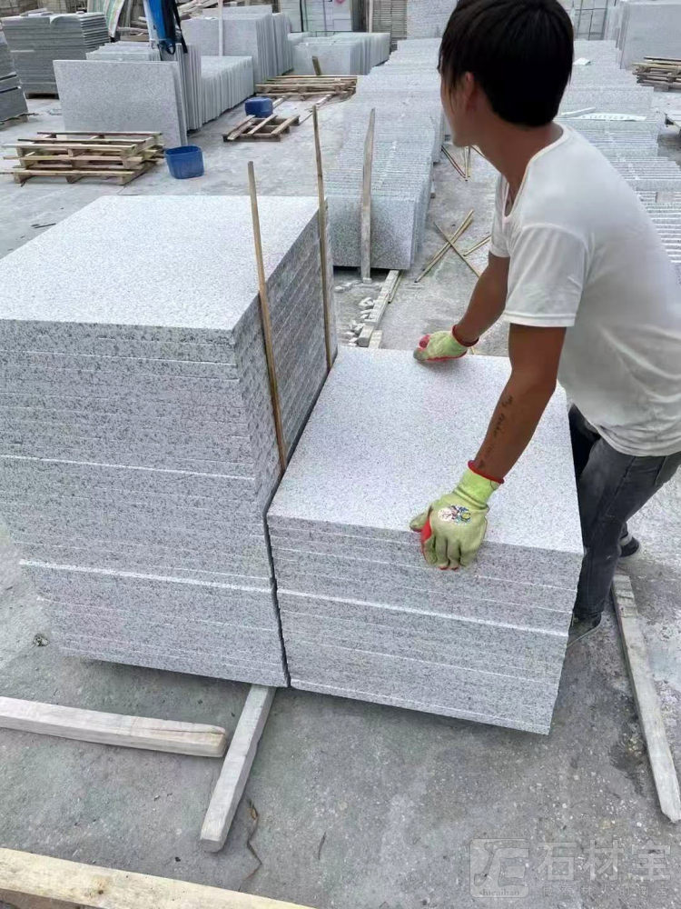 芝麻白工程板