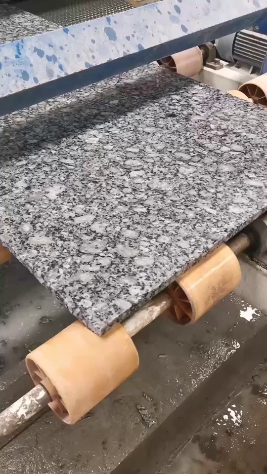 新品云冰兰