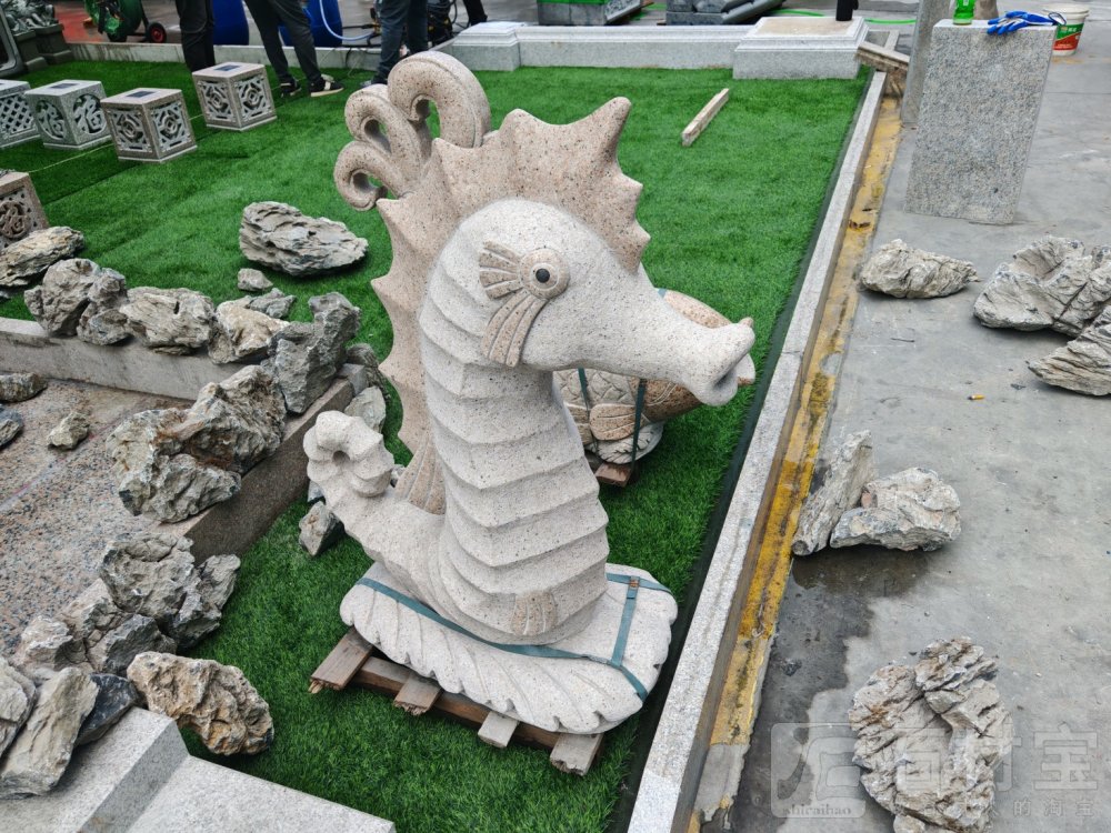 黄锈石石雕海马河马石雕鲤鱼金鱼石雕喷水流水海马喷水鱼石雕流水摆件