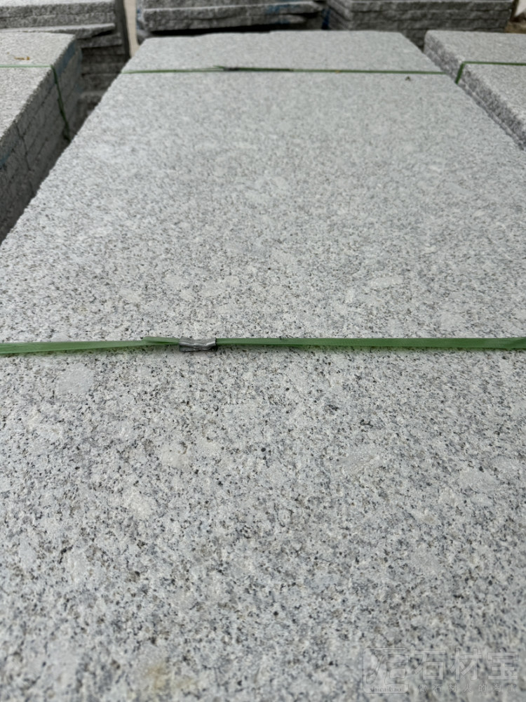 梨花白喷砂面毛板
