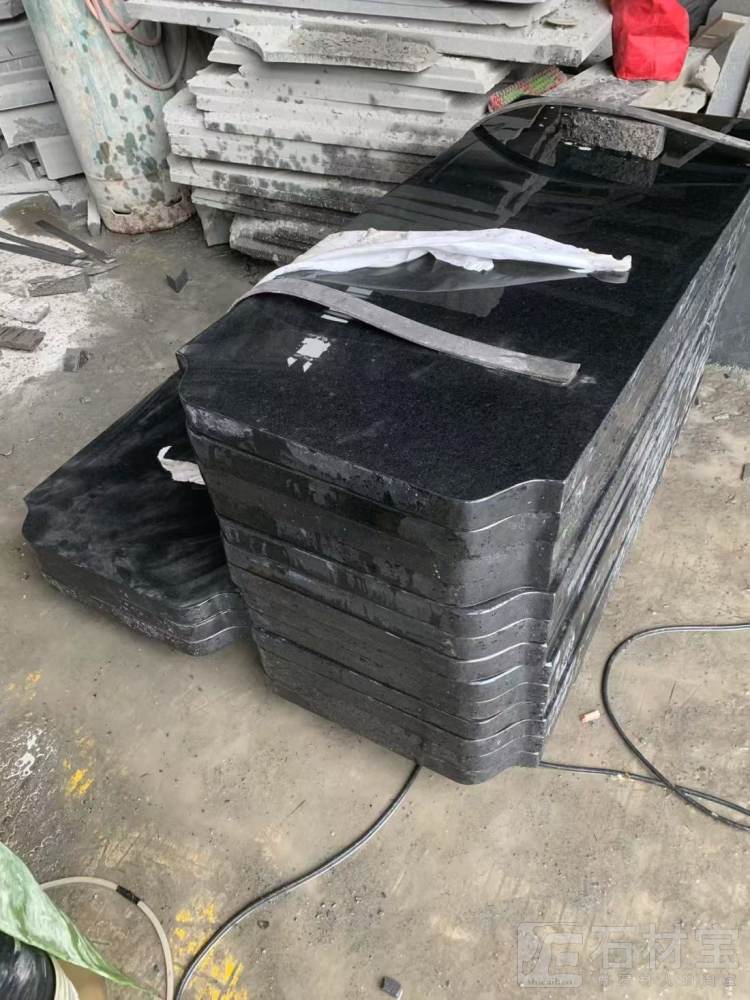 中国黑墓碑